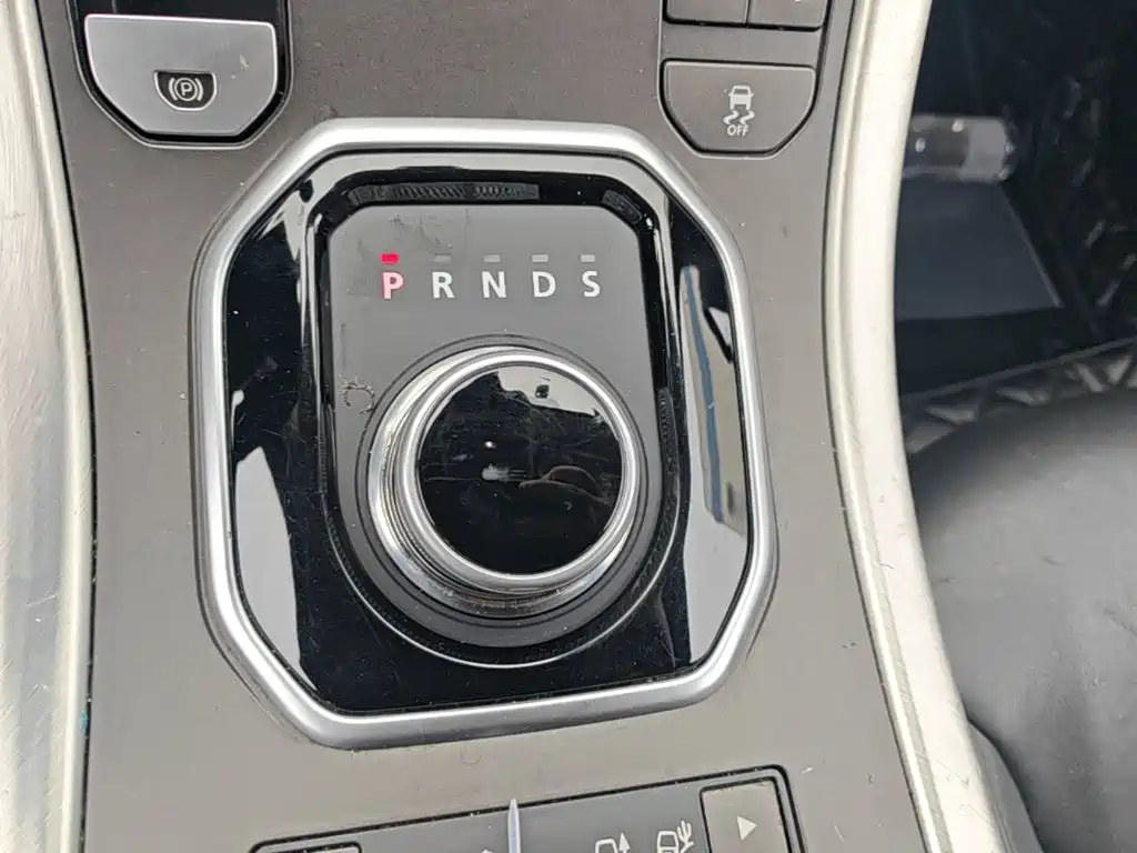 Land Rover Evoque 2016 — фото 14