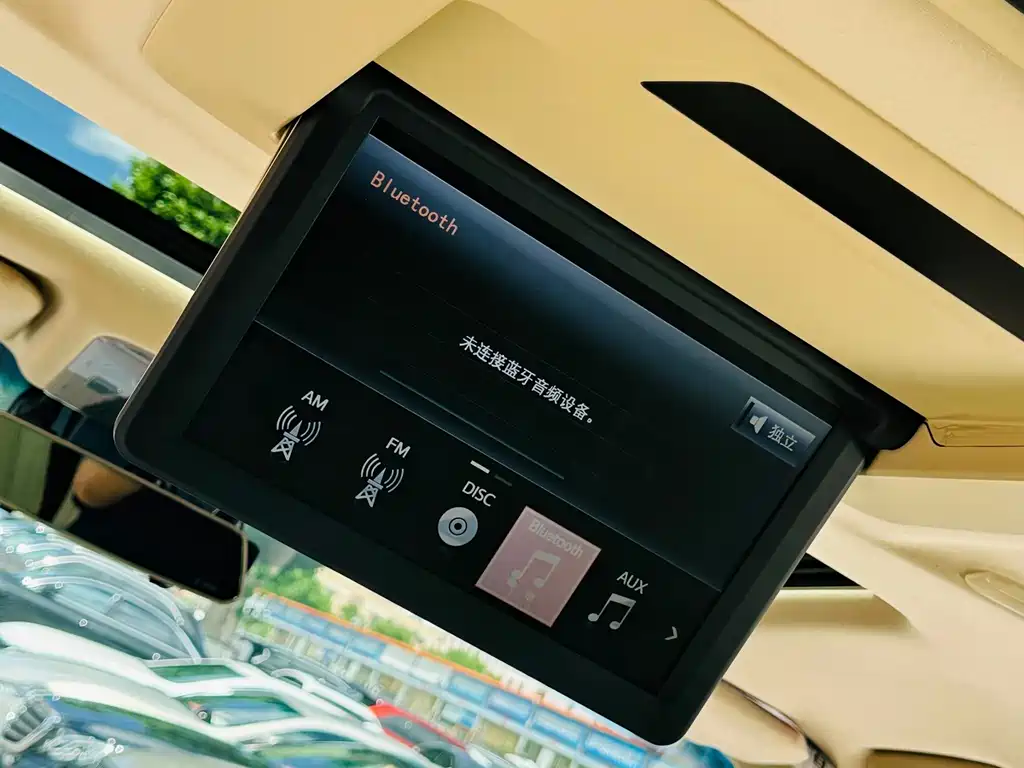 Toyota Alphard 2020 — фото 21