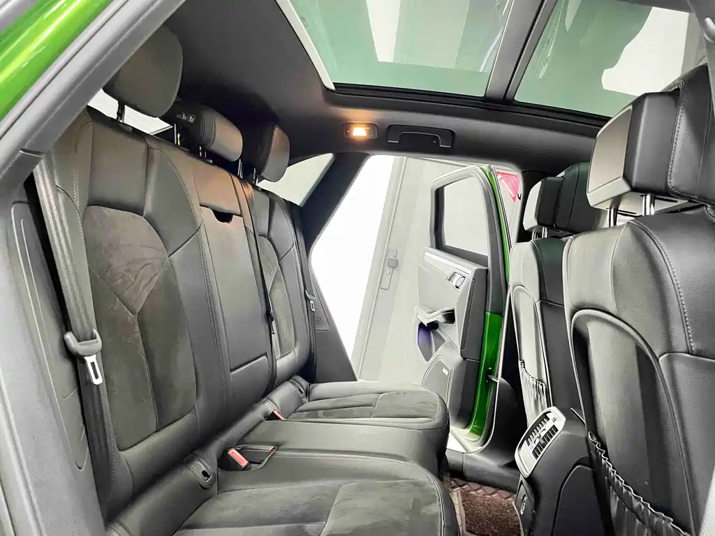 Porsche Macan 2020 — фото 17