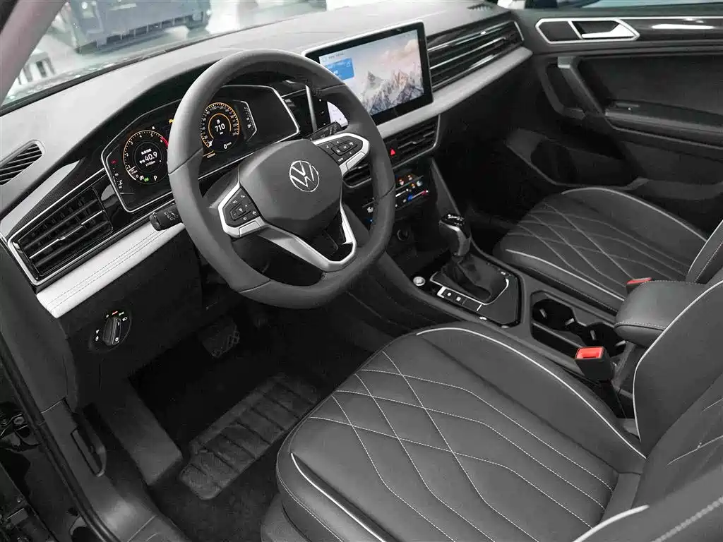 Volkswagen Tiguan L 2026 — фото 8