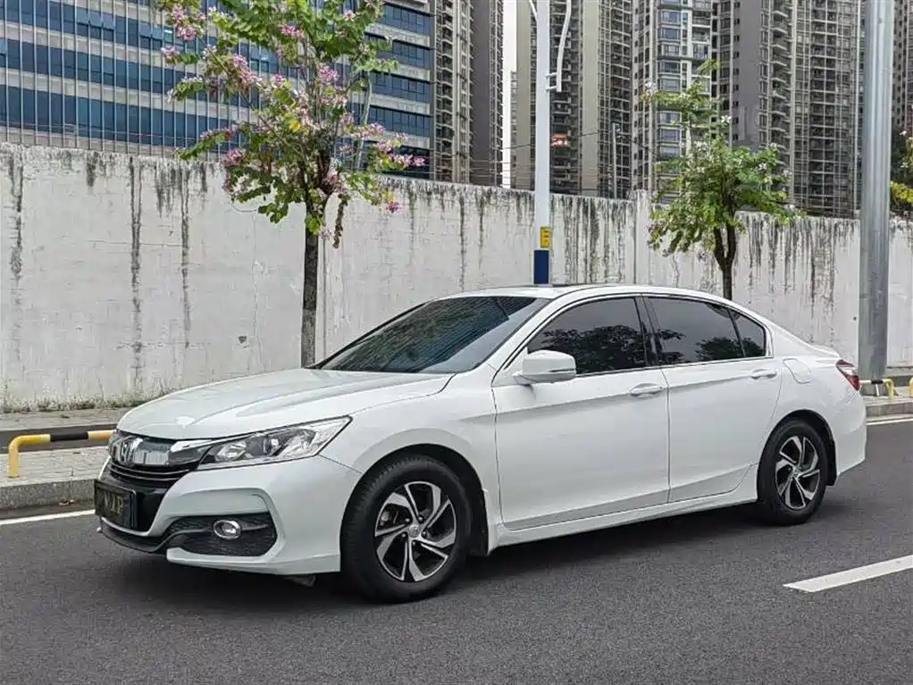 Honda Accord 2017 — фото 3