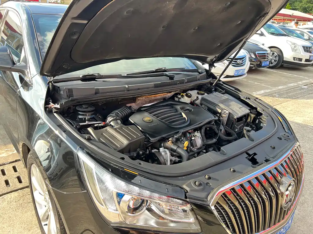Buick LaCrosse 2015 — фото 28