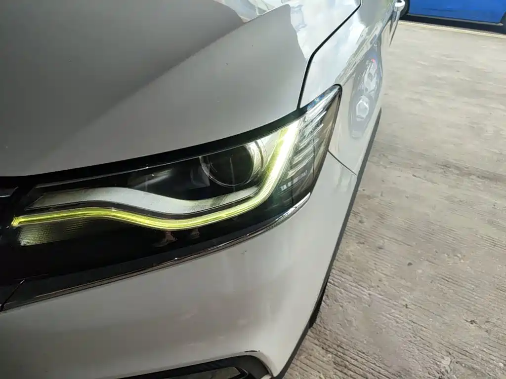 Roewe RX5 New Energy 2019 — фото 24