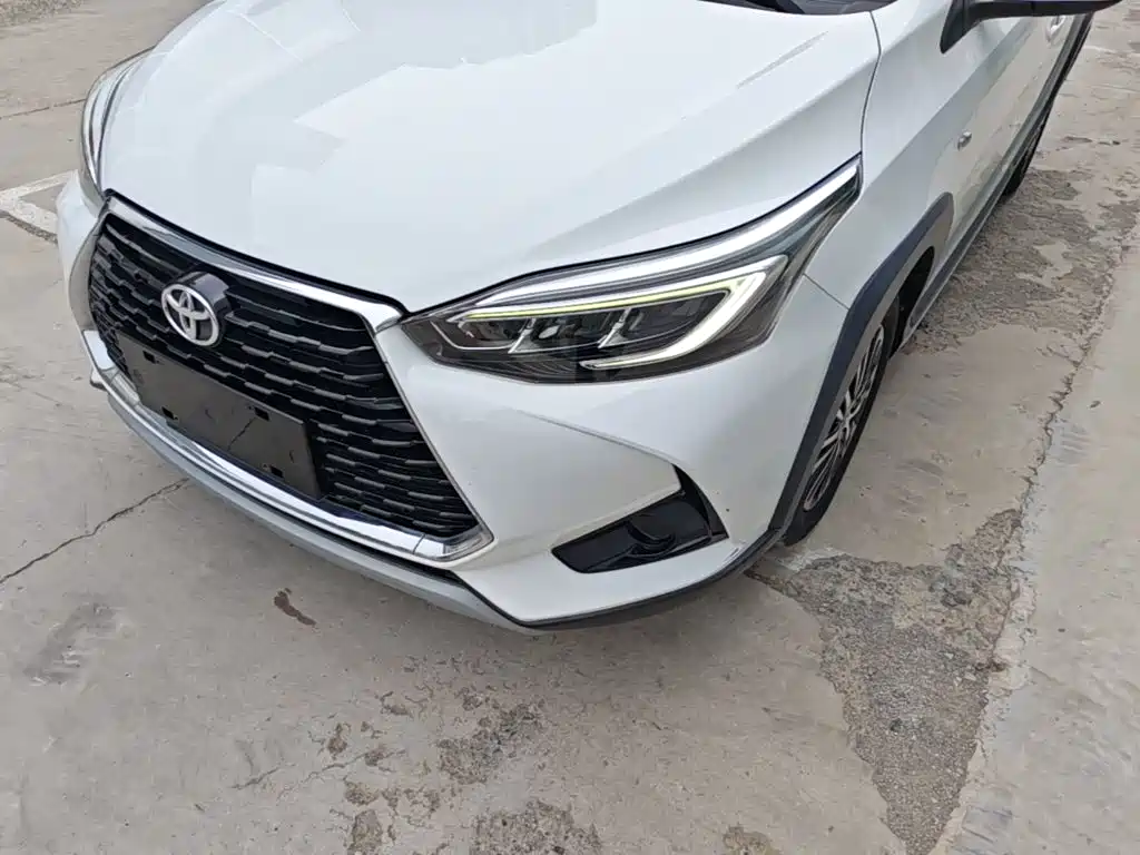 Toyota Yaris L 2020 — фото 24