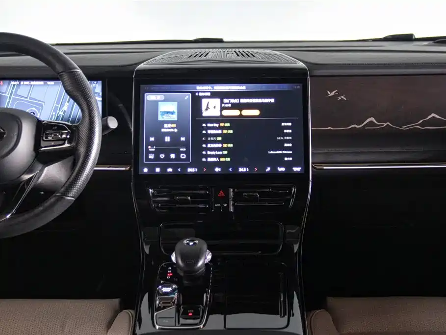 GAC Trumpchi M8 2023 — фото 16