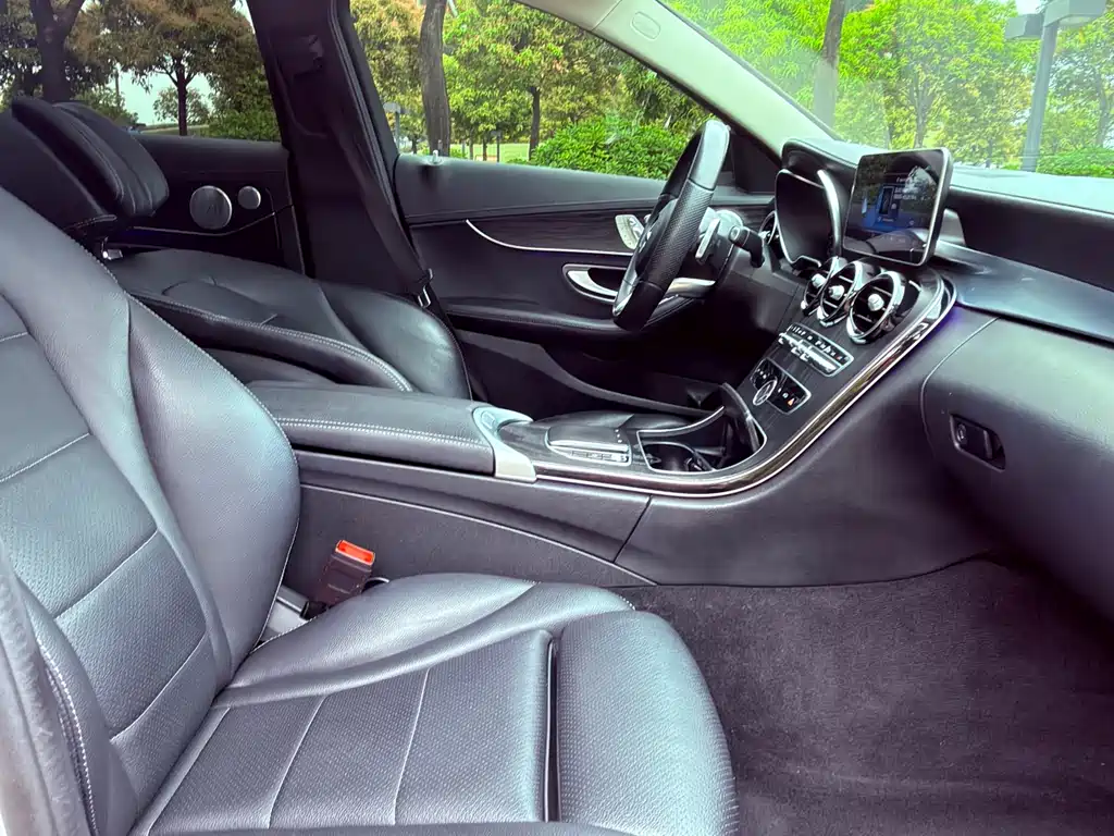 Mercedes-Benz C-Class 2020 — фото 11