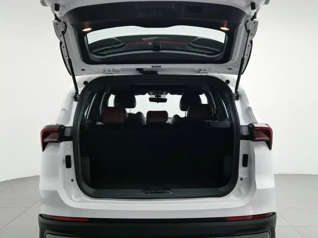 Jetour Jietu X70 PLUS 2022 — фото 16