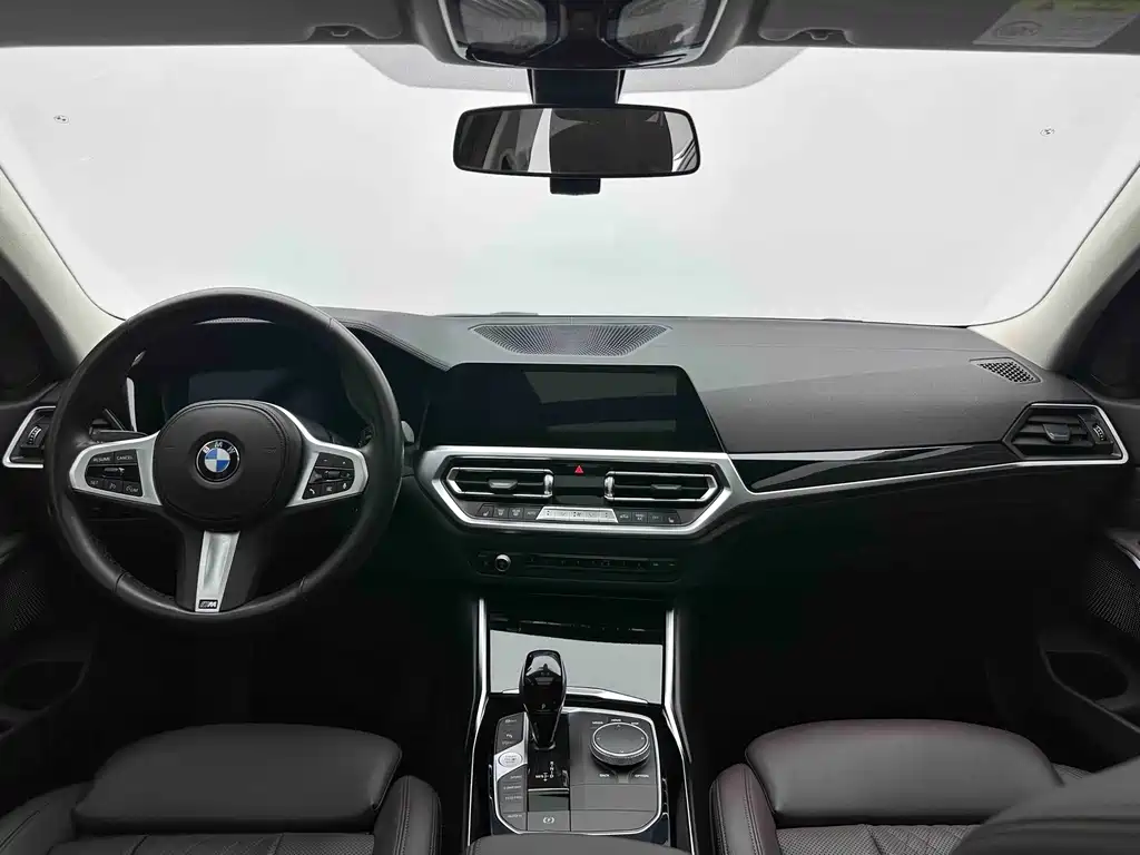 BMW 3 Series 2022 — фото 15