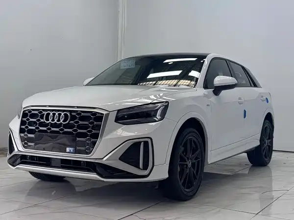 Audi Q2L 2021