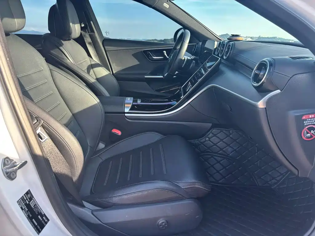 Mercedes-Benz C-Class 2022 — фото 6