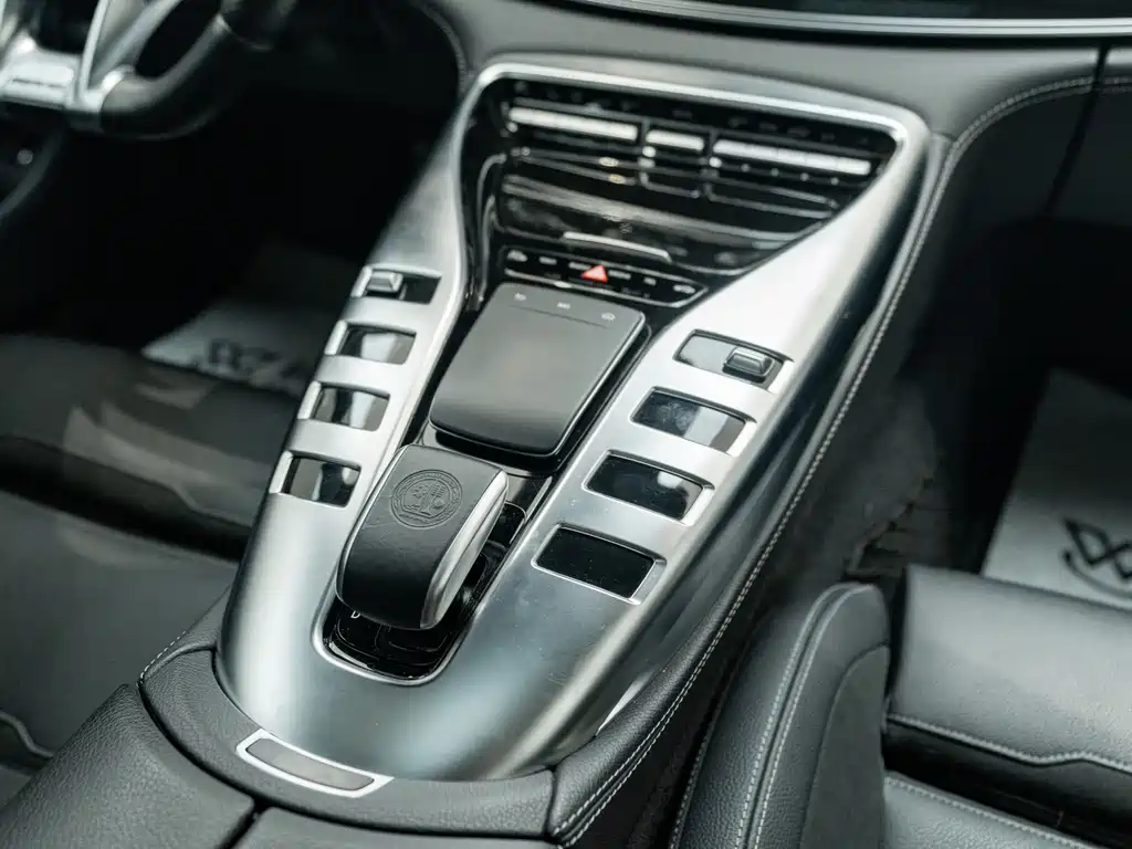 Mercedes-Benz AMG GT 2020 — фото 13