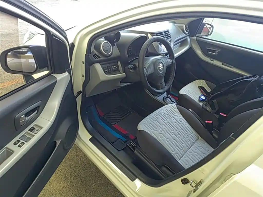 Suzuki Alto 2015 — фото 16