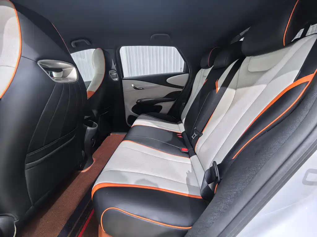 BYD Dolphin 2022 — фото 10