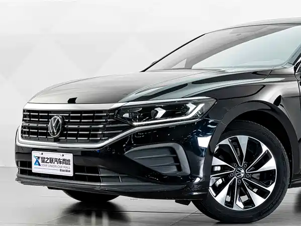 Volkswagen Passat 2025