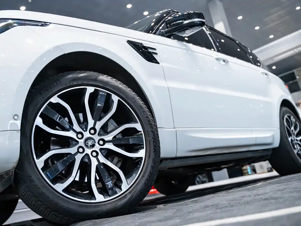 Land Rover Range Rover Sport 2015 — фото 8
