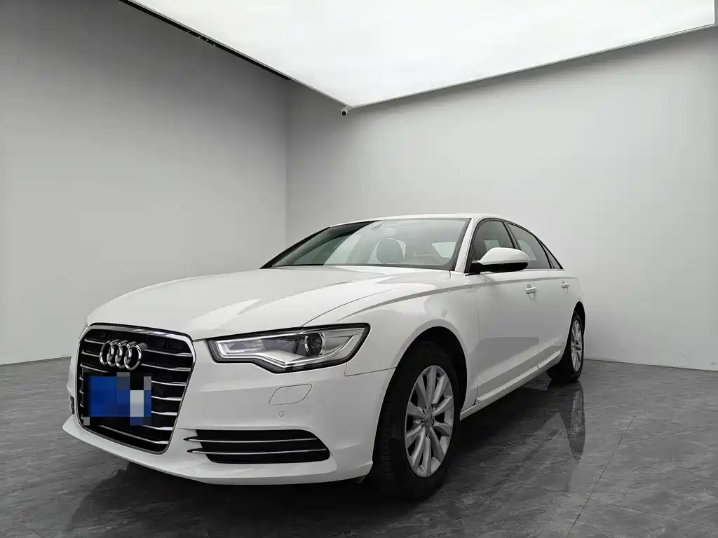 Audi A6L 2014 — фото 1