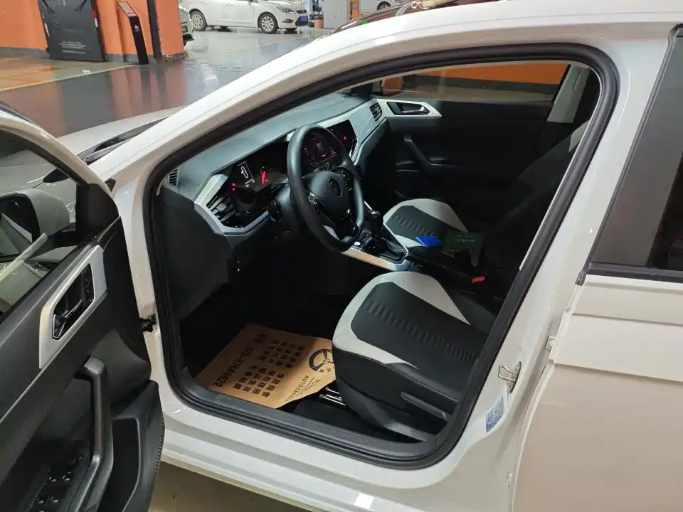 Volkswagen Polo 2022