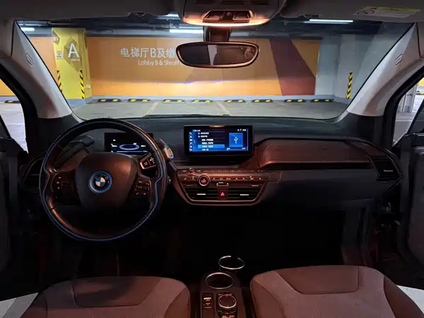 BMW i3 2020