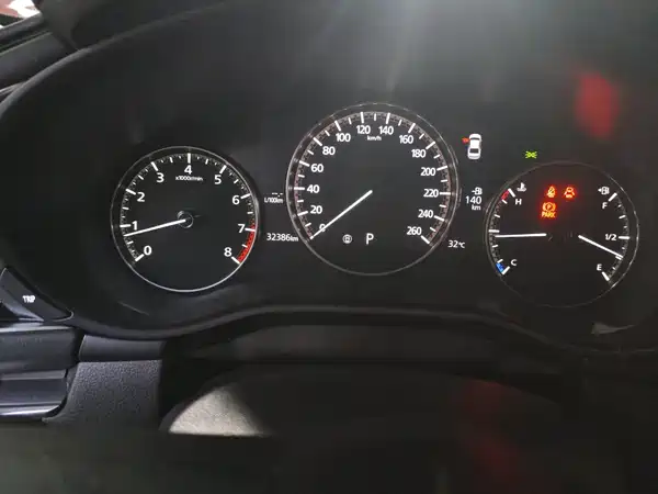 Mazda 3 Axela 2022