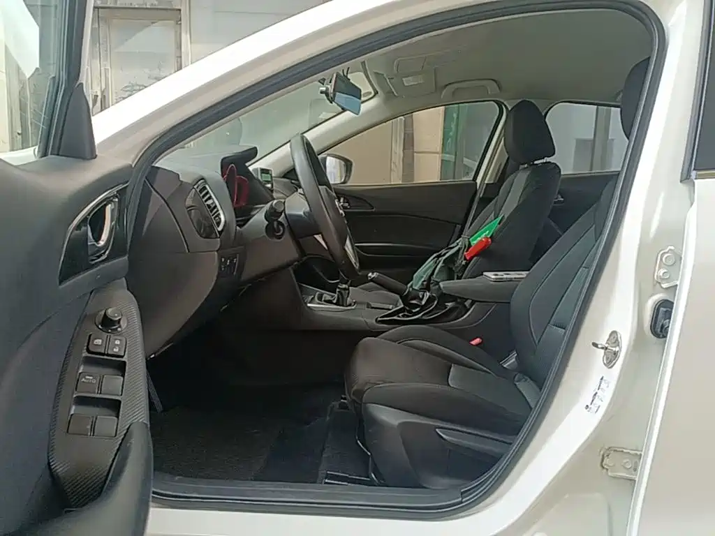 Mazda 3 Angkesela 2016 — фото 16