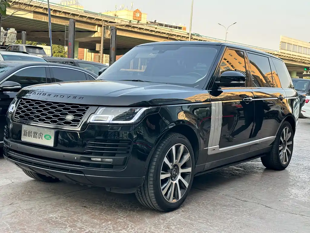 Land Rover Range Rover 2015 — фото 1