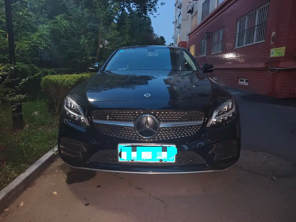 Mercedes-Benz C-Class 2020