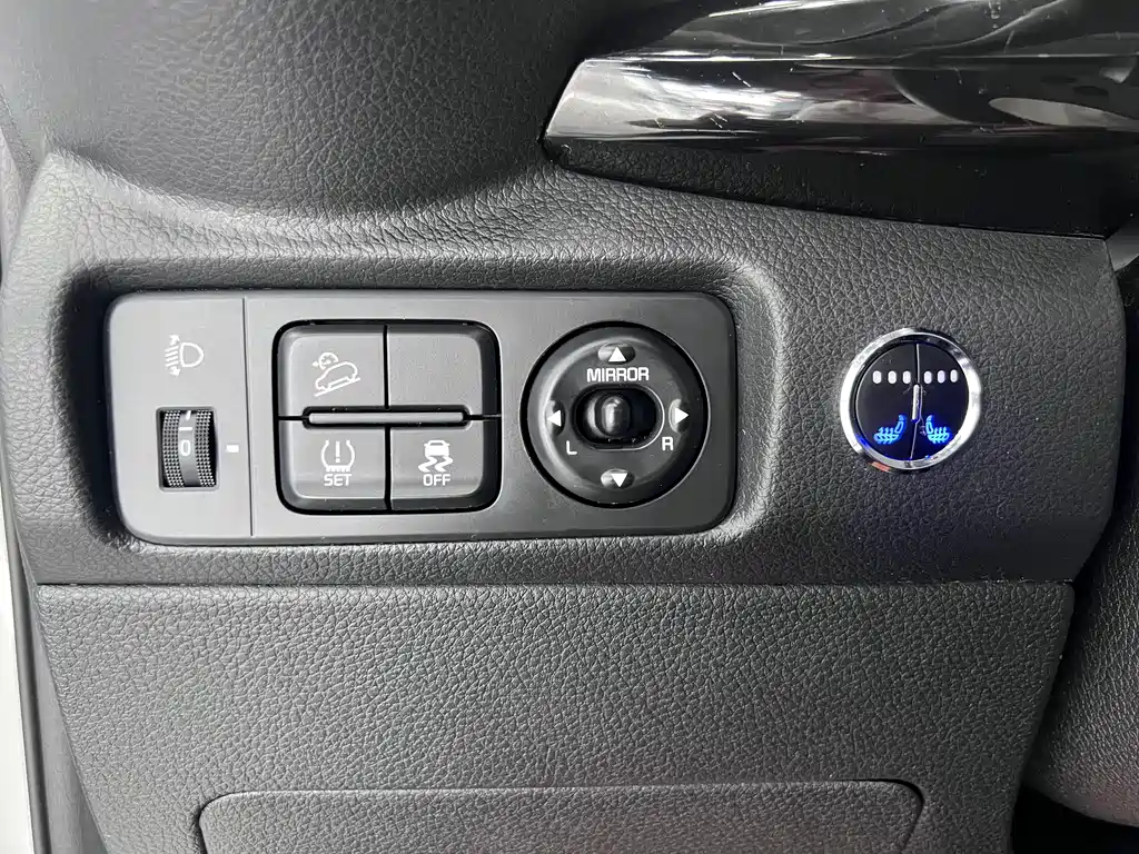 Kia KX1 2022 — фото 9