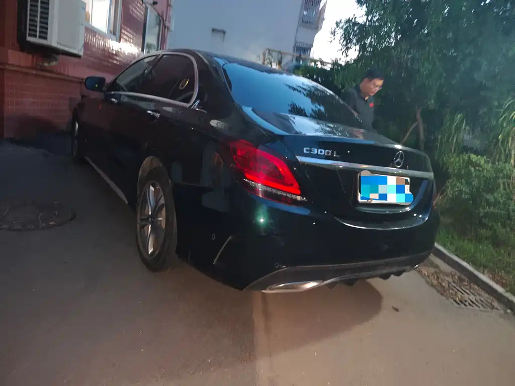 Mercedes-Benz C-Class 2020