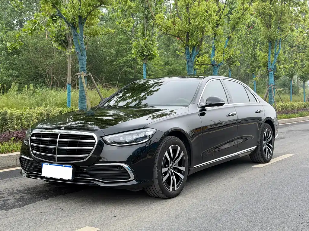 Mercedes-Benz S-Class 2023