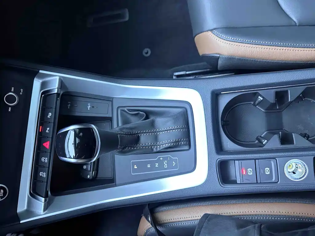 Audi Q3 2022 — фото 17
