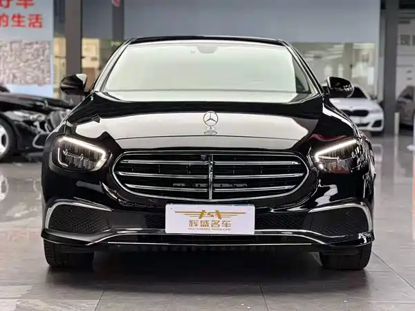 Mercedes-Benz E-Class 2023