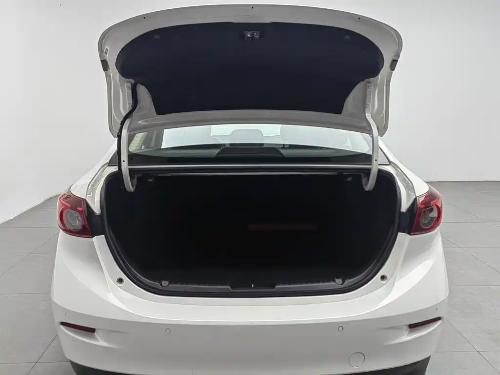 Mazda 3 Angkesela 2015 — фото 16