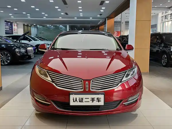 Lincoln MKZ 2015