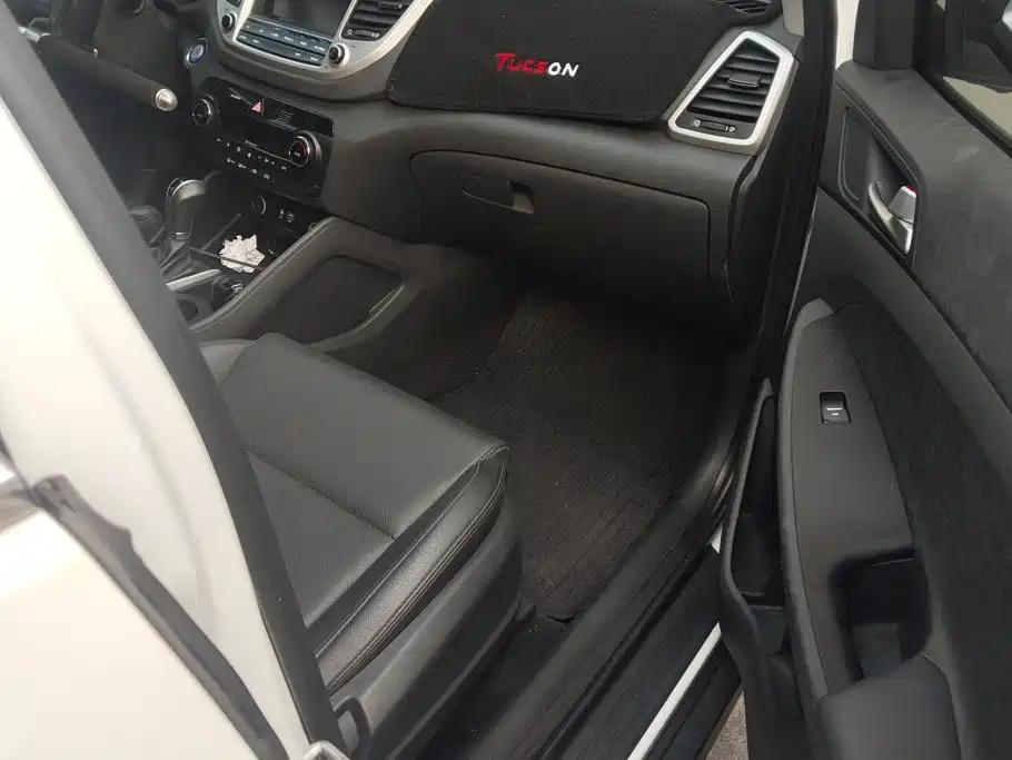 Hyundai Tucson 2018 — фото 8