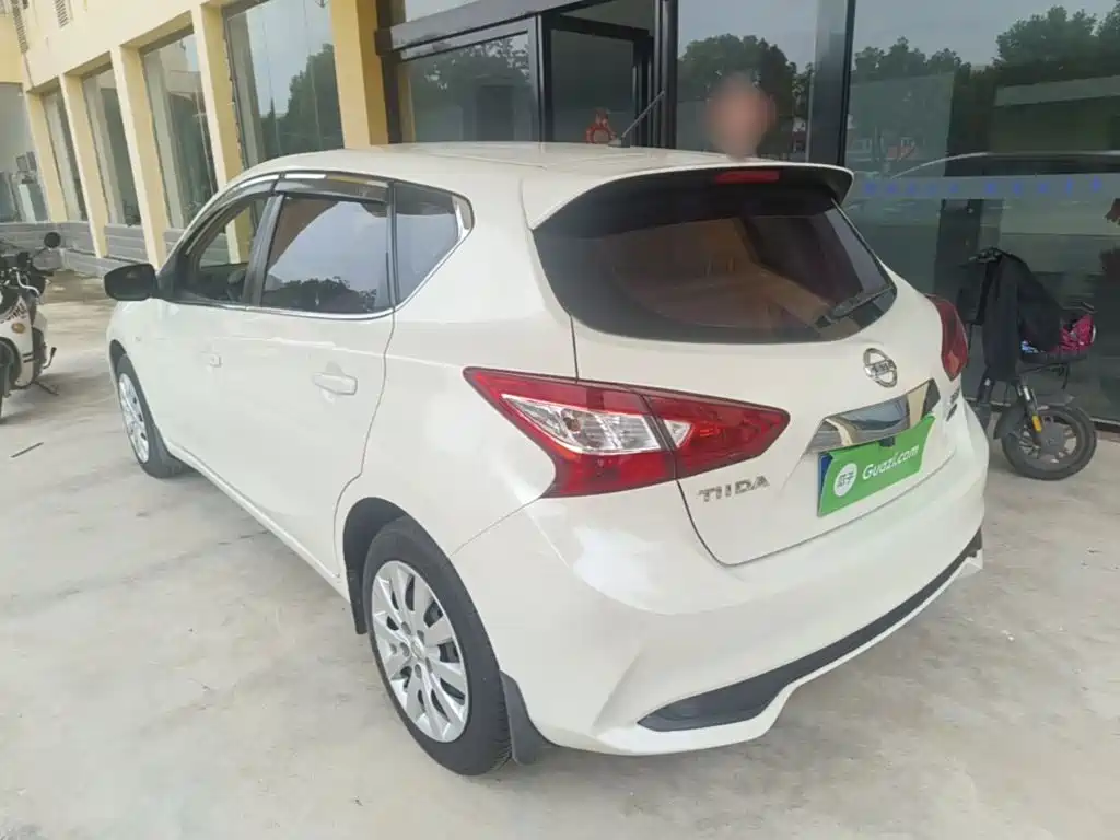 Nissan Tiida 2016