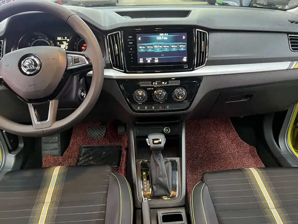 Skoda Kamiq 2020 — фото 14