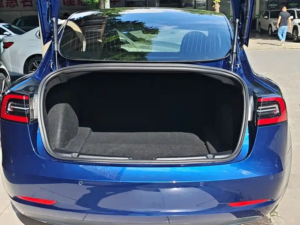 Tesla Model 3 2019 — фото 14