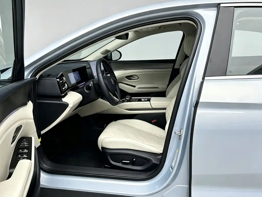 BYD Qin L 2024 — фото 11