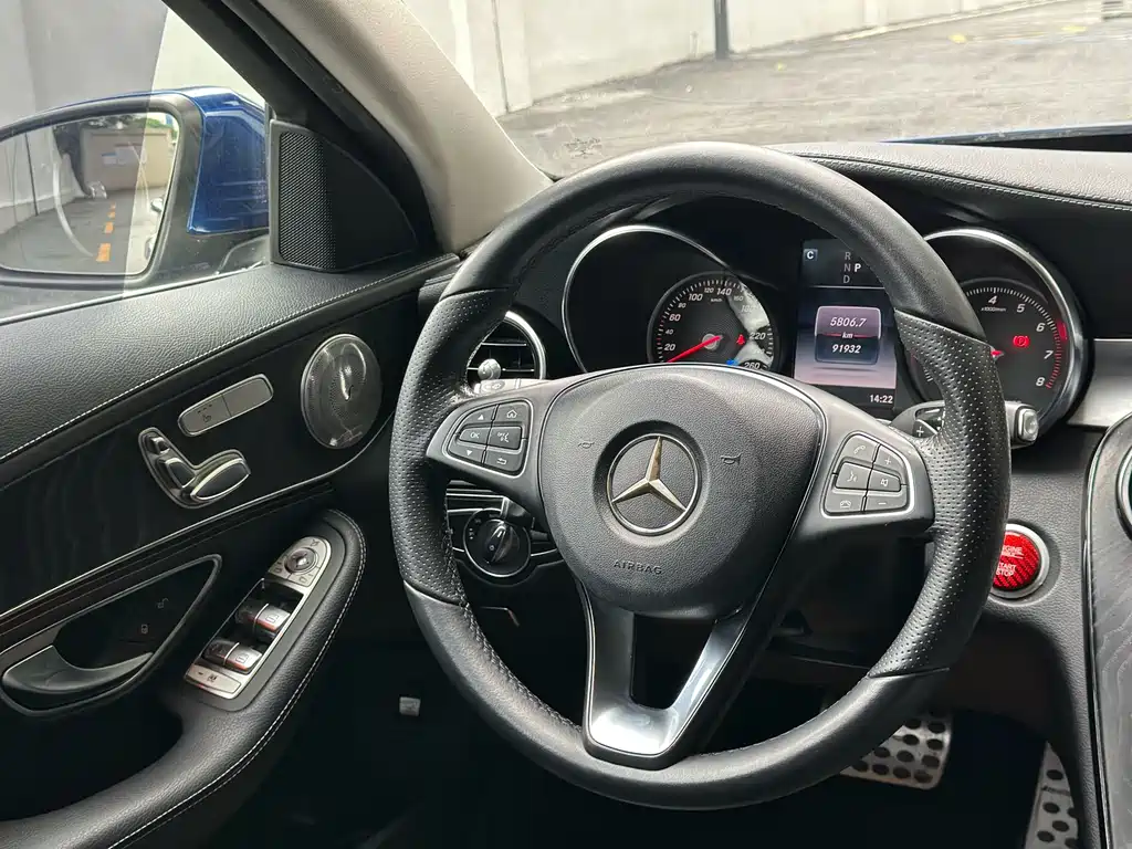 Mercedes-Benz C-Class 2018 — фото 18