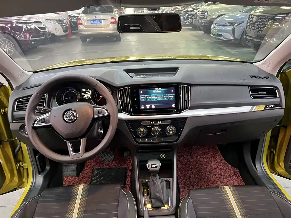 Skoda Kamiq 2020 — фото 12