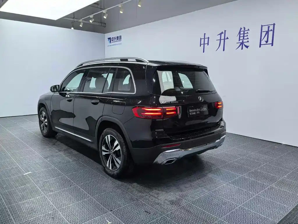 Mercedes-Benz GLB 2024
