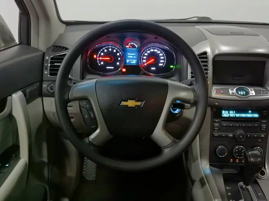 Chevrolet Captiva 2016 — фото 11