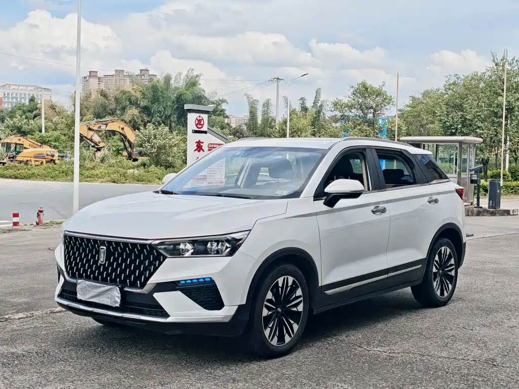 Bestune T77 2021