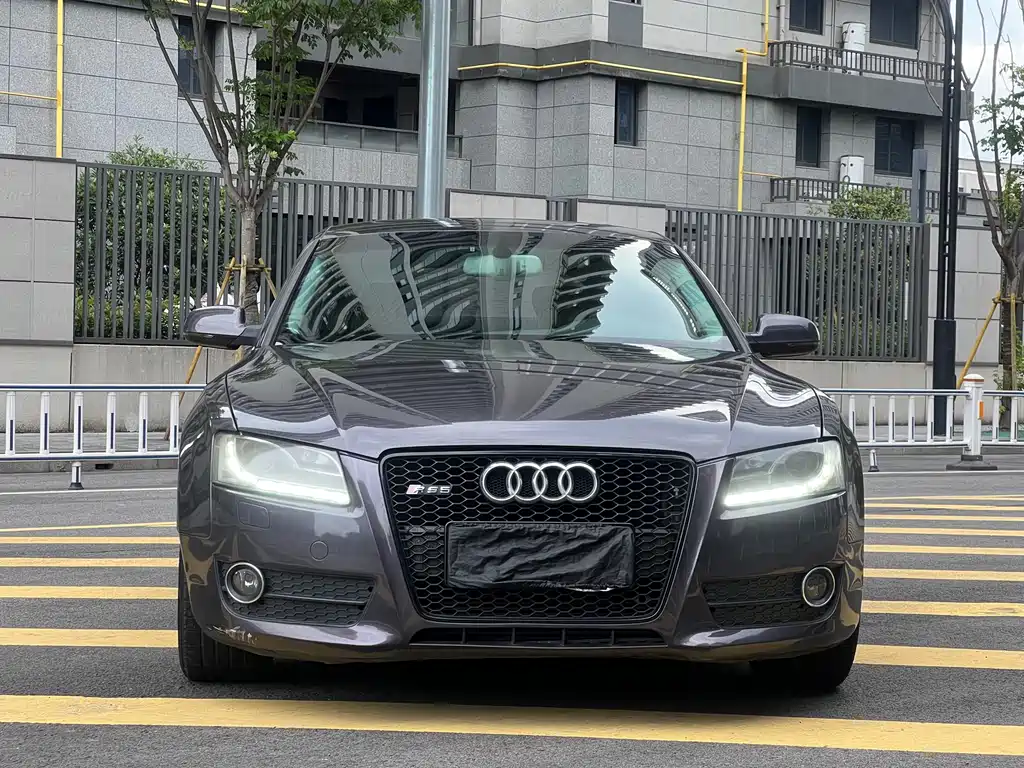 Audi A5 2010 — фото 2