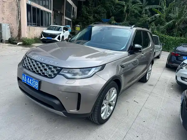 Land Rover Discovery 2024