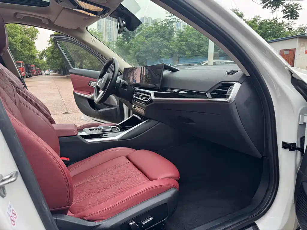 BMW i3 2024 — фото 12