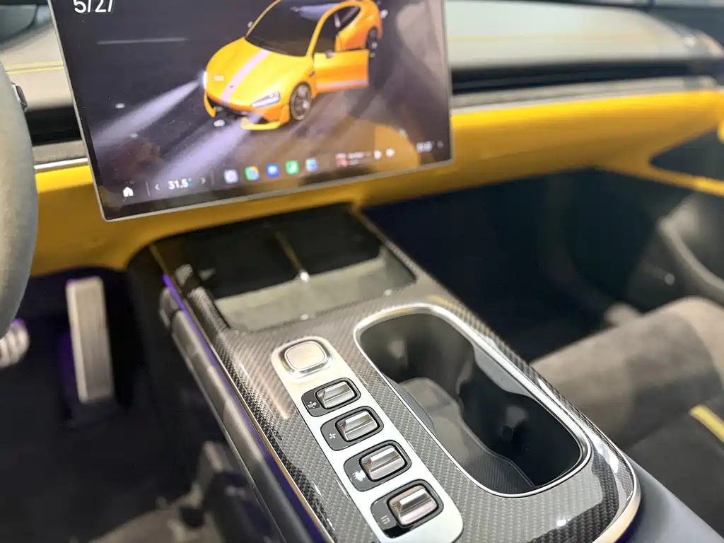 Xiaomi SU7 Ultra 2025 — фото 10