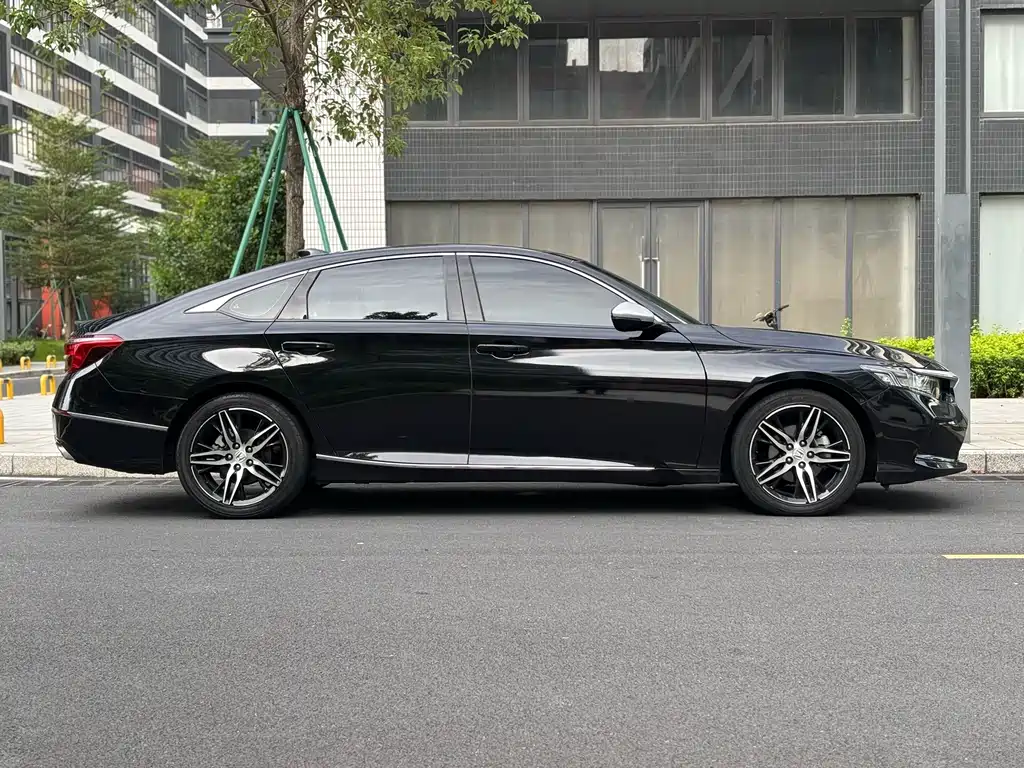 Honda Inspire 2022 — фото 4