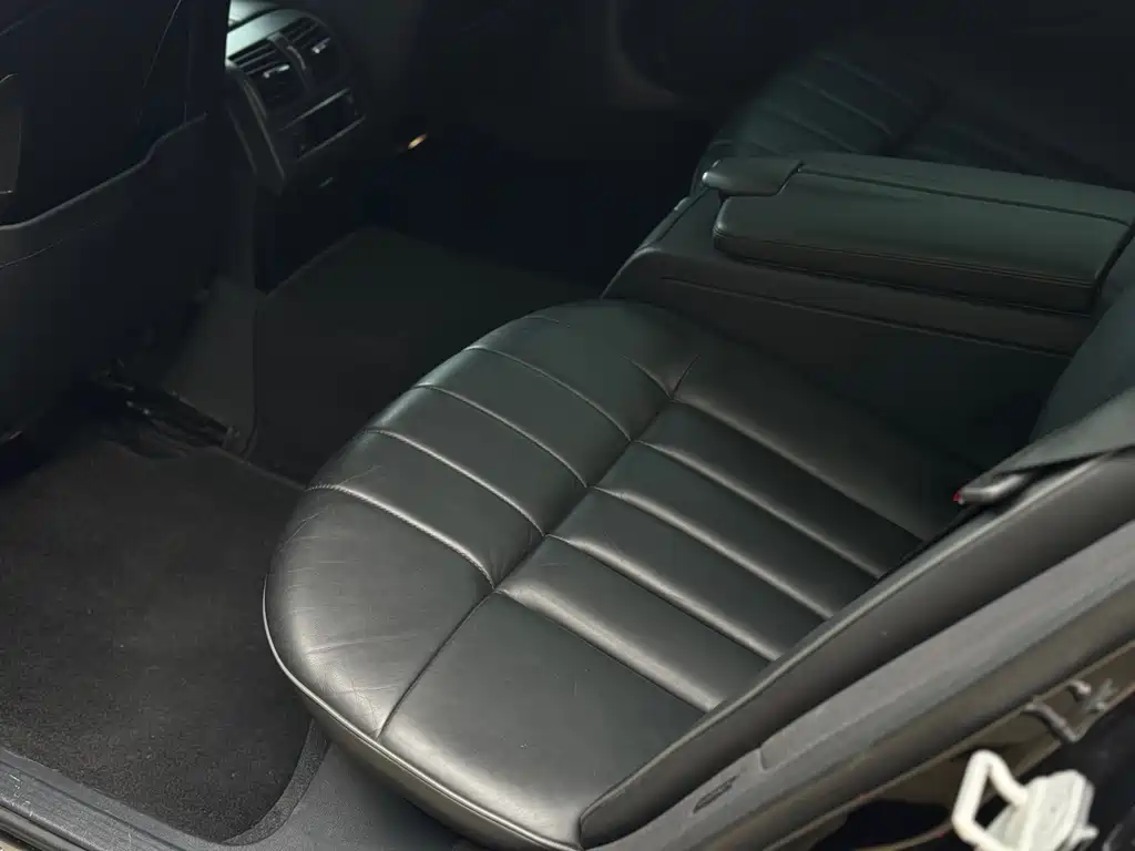 Mercedes-Benz E-Class 2014 — фото 11