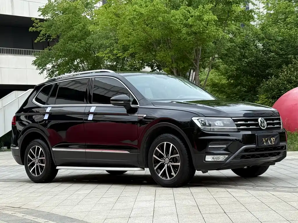 Volkswagen Tiguan L 2018 — фото 3